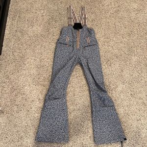 Roxy Pop Snow Summit Bib pants